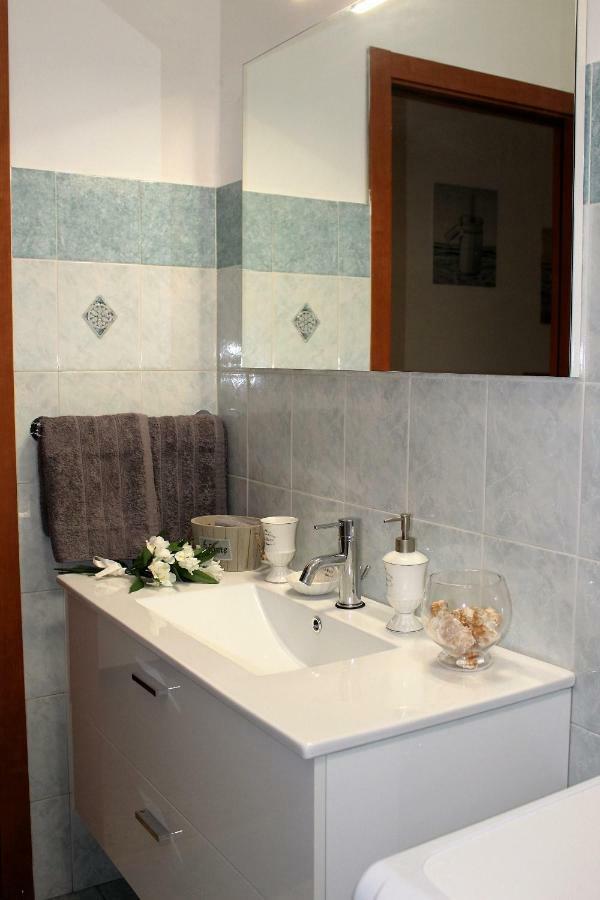 Down Town Cesar Apartment La Spezia Luaran gambar